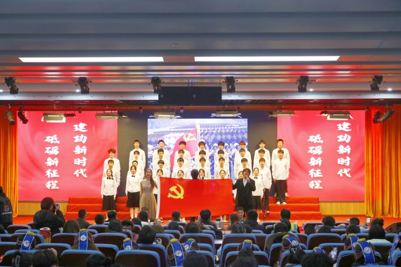 博鱼官方网站举办“青春唱响新时代 强国有我向未来”一二·九大合唱比赛